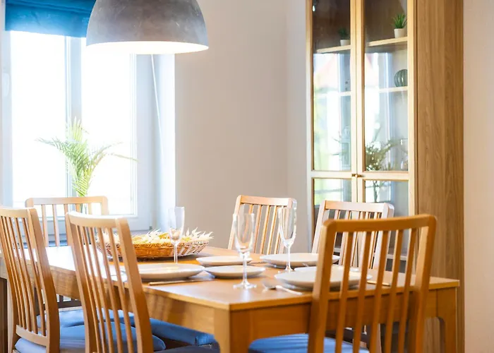 70 Qm Wohlfühlperle - Ruhig Und Trotzdem Schnell Im Zentrum - Großer Balkon Apartamento